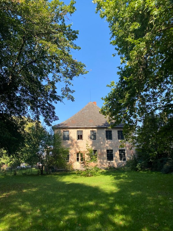 Gevel van het park // &copy; RvdStarre