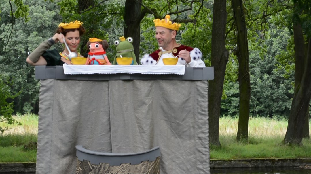 Parktheater Edelbruch Froschkönig, © Parktheater Edelbruch _Froschkönig.jpg Parktheater Edelbruch Froschkönig, © Parktheater Edelbruch _Froschkönig.jpg