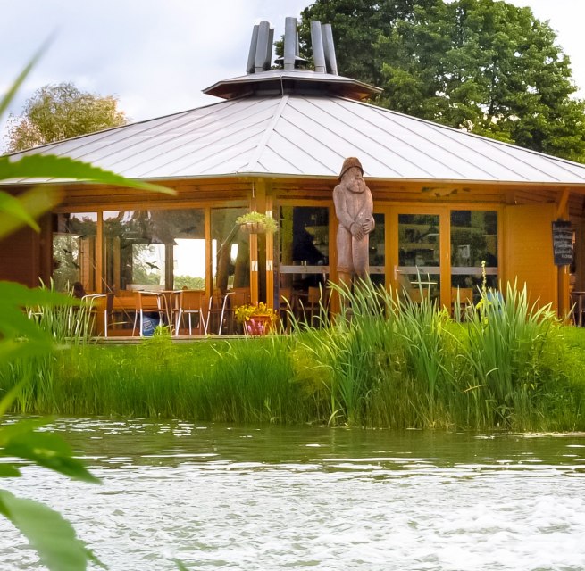 Rotunde Fischers Land Boek // © Müritzfischer Rotunde Fischers Land Boek // © Müritzfischer