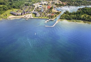 Der Ferienpark M&uuml;ritz direkt am Strand &ndash; ein Urlaubsparadies f&uuml;r Wasser-Enthusiasten. // &copy; Ferienpark Mirow GmbH