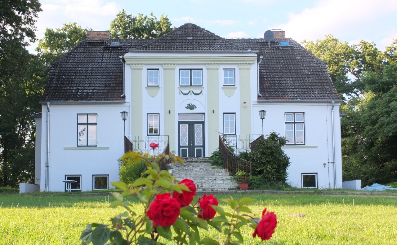 Haupthaus // &copy; H. Terpsta