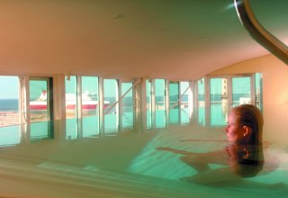 Blick aus dem Schwimmbad // &copy; Hotel H&uuml;bner GmbH