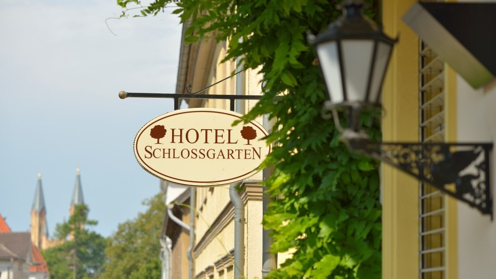 Hotel Garni Schlossgarten, © Stadt Neustrelitz Hotel Garni Schlossgarten, © Stadt Neustrelitz