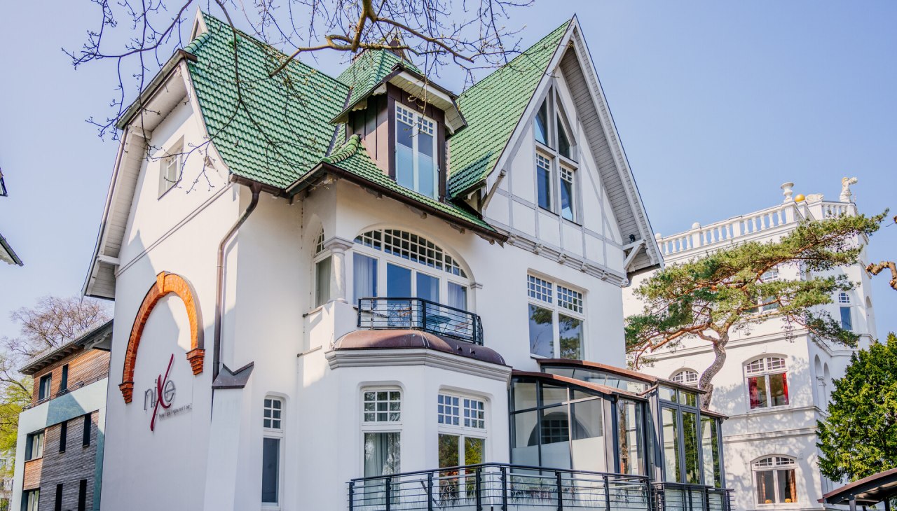 Kleinod mit Meerblick - das nixe Boutiquehotel in einer denkmalgesch&uuml;tzten Jugendstilvilla an der Binzer Strandpromenade, &copy; Kurverwaltung Binz/ Christian Thiele