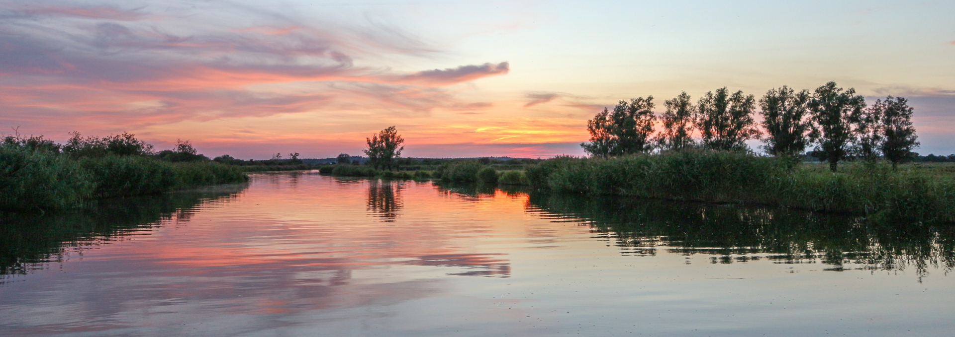 Unterwegs mit dem Hausboot zum Sonnenuntergang auf der Peene, © TMV/Witzel