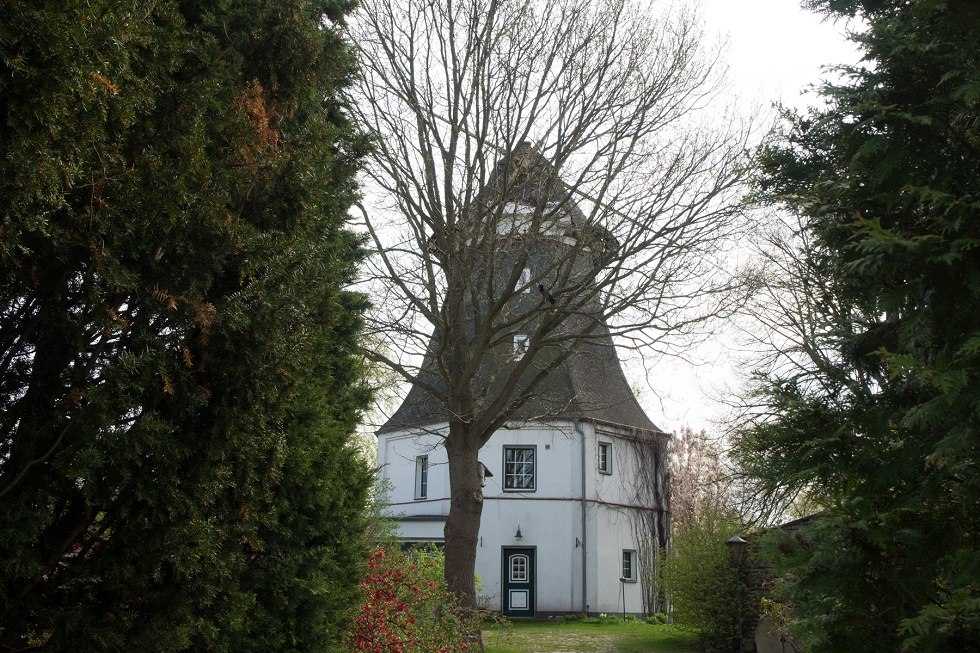Windm&uuml;hle frontal // &copy; Frank Burger
