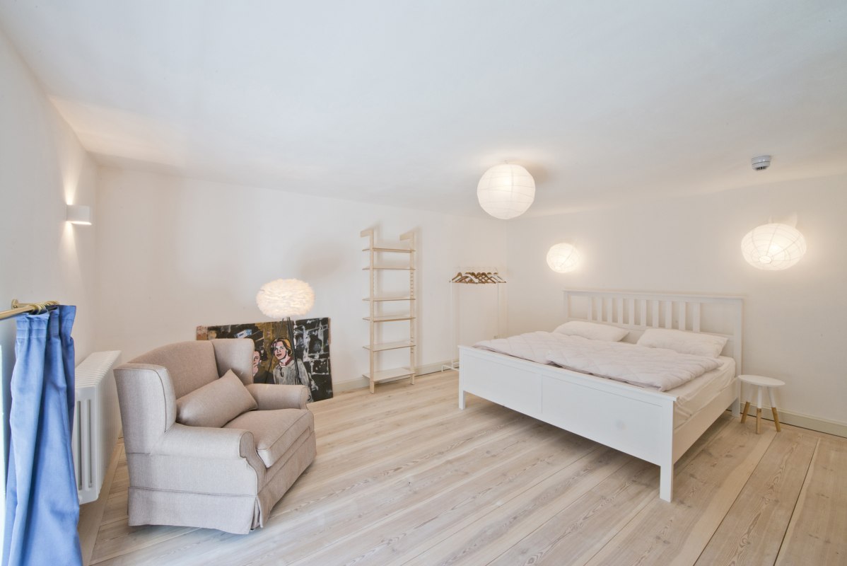 Schlafzimmer im Appartement D&auml;nemark im Schloss Retzow // &copy; DOMUSImages