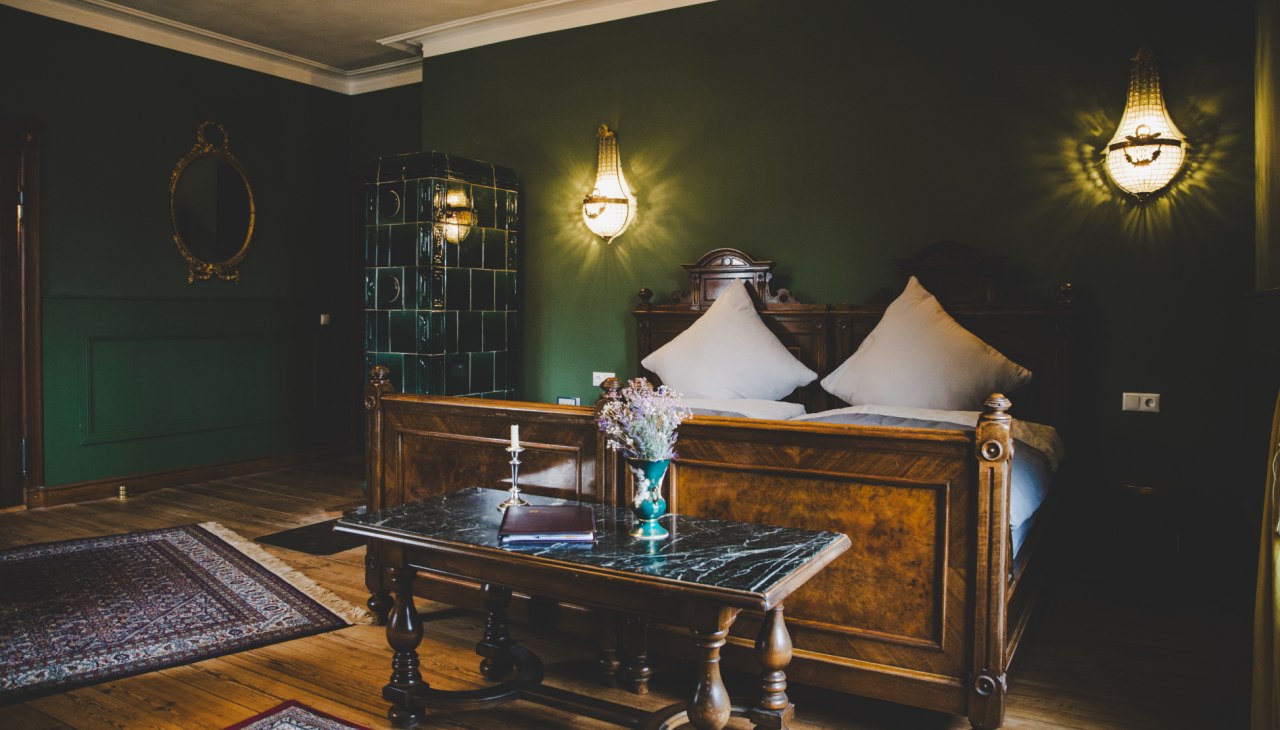 Beispiel: Das Schlafzimmer in der herrschaftlichen Ferienwohnung Wilhelm, © Till Kleine-Möller Beispiel: Das Schlafzimmer in der herrschaftlichen Ferienwohnung Wilhelm, © Till Kleine-Möller