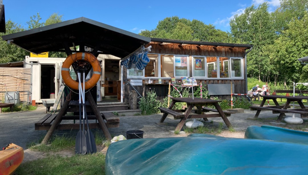 Am Wasserwanderrastplatz Marlow, &copy; Manuela Steimle