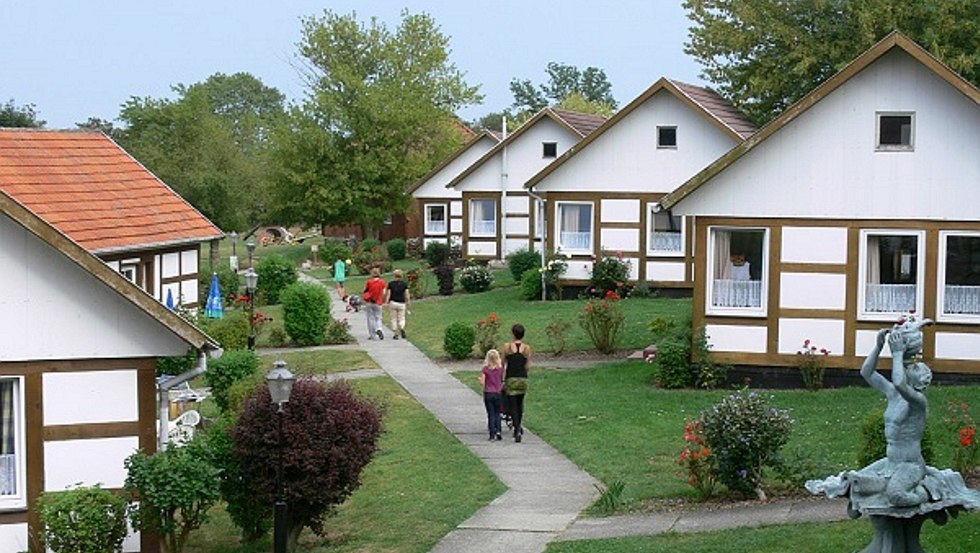 Gezellige vakantiewoningen direct aan de Oostzee, &copy; Feriendorf an der Ostsee