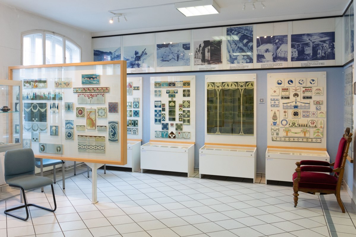 Über 2000 historische Fliesen aus der Zeit um 1880 bis 1925 werden auf 500 qm ausgestellt. // © Stadtinformation Boizenburg Elbe Über 2000 historische Fliesen aus der Zeit um 1880 bis 1925 werden auf 500 qm ausgestellt. // © Stadtinformation Boizenburg Elbe