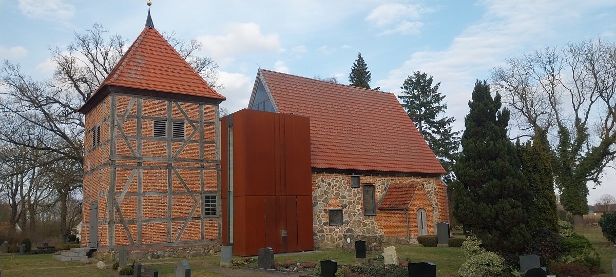 &copy; Andreas Breuer