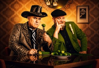 Magie und Comedy Rostock - Hieronymus & Wolli - Fauler Zauber trifft Comedy mit Sachen // © Agentur (KI-bearbeitet) Magie und Comedy Rostock - Hieronymus & Wolli - Fauler Zauber trifft Comedy mit Sachen // © Agentur (KI-bearbeitet)