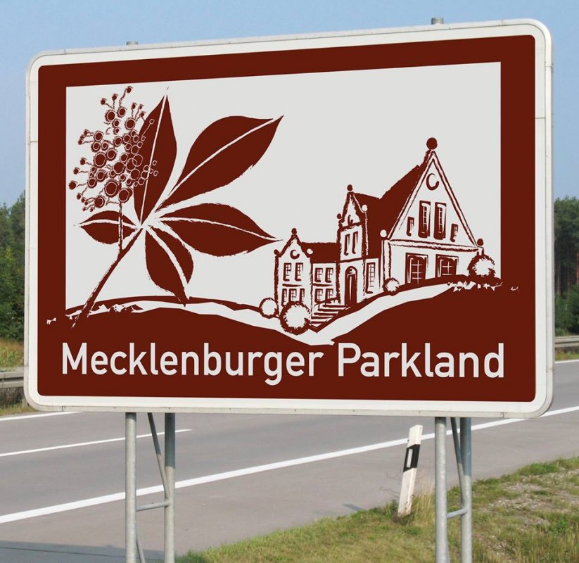 Herzlich Willkommen im Mecklenburger ParkLand // © Schloss Mitsuko Herzlich Willkommen im Mecklenburger ParkLand // © Schloss Mitsuko