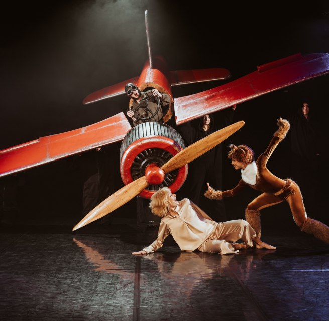 Foto: Theresa Lange, © Deutsche Tanzkompanie Foto: Theresa Lange, © Deutsche Tanzkompanie