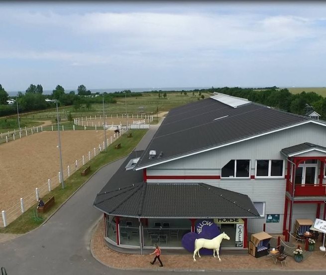 Luftansicht des Reitcamps // © Pension Reitcamp Börgerende Luftansicht des Reitcamps // © Pension Reitcamp Börgerende