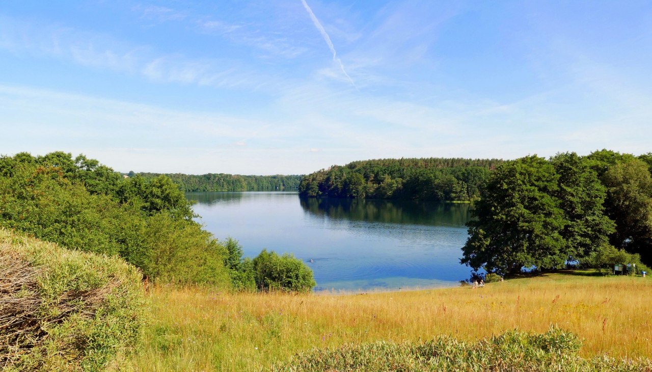 Die teils unberührte Natur der Feldberger Seenlandschaft lädt zum Verweilen ein, © Birgit Riemer Die teils unberührte Natur der Feldberger Seenlandschaft lädt zum Verweilen ein, © Birgit Riemer