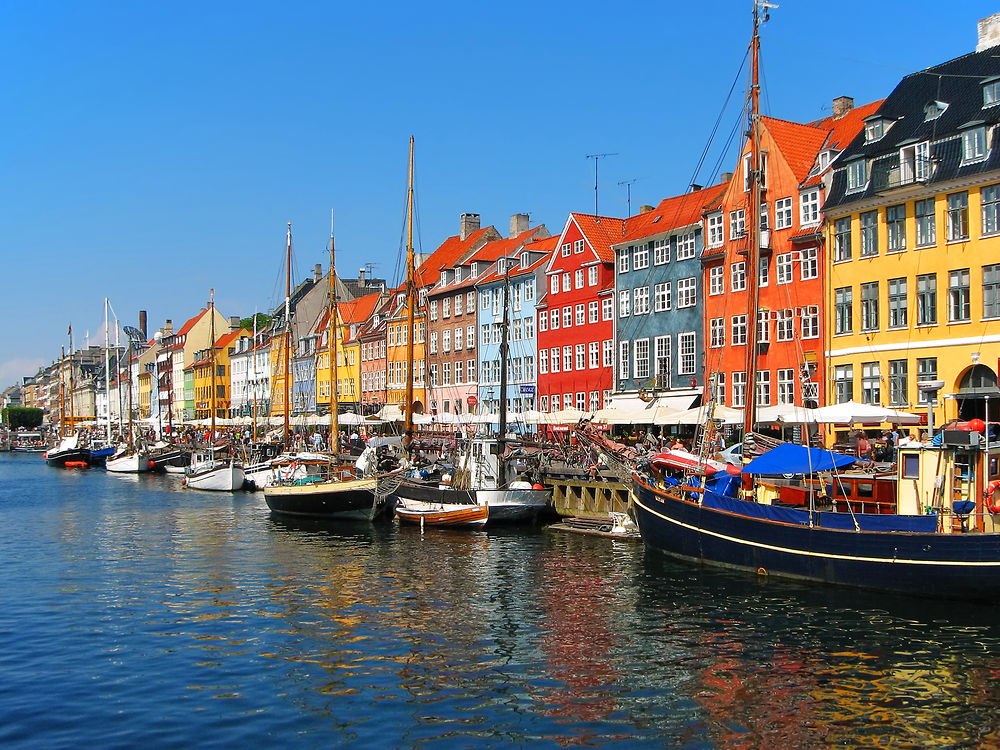 Historisches Hafenviertel Nyhavn in Kopenhagen // © Scandlines Historisches Hafenviertel Nyhavn in Kopenhagen // © Scandlines