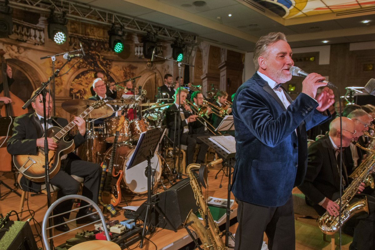 Pasternack Bigband live on stage, &copy; Jacqueline Boulanger