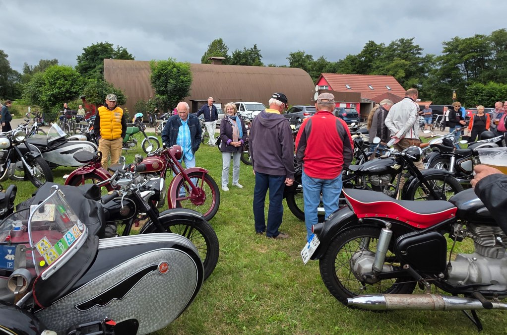 ODI's O - Oldtimertreffen, &copy; ODIs-O_Ostseebad Dierhagen2.jpg