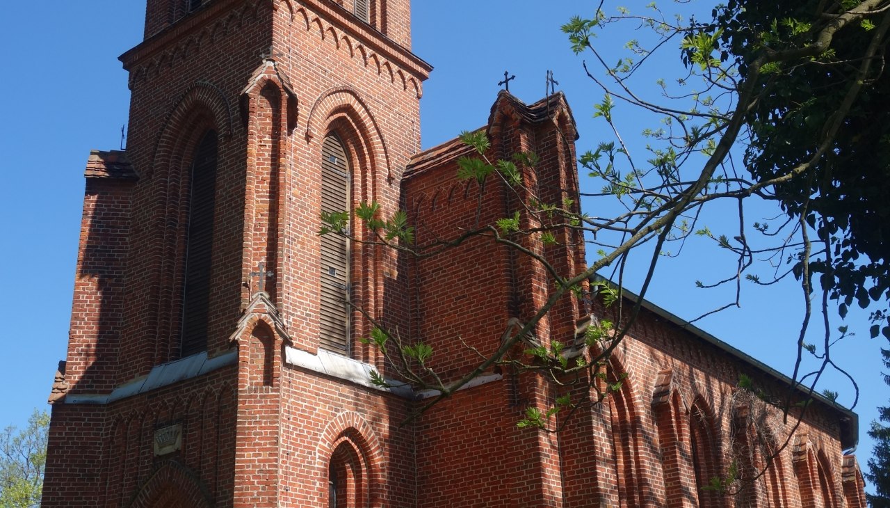 Kirche Boek, © TDG Rechlin mbH Kirche Boek, © TDG Rechlin mbH