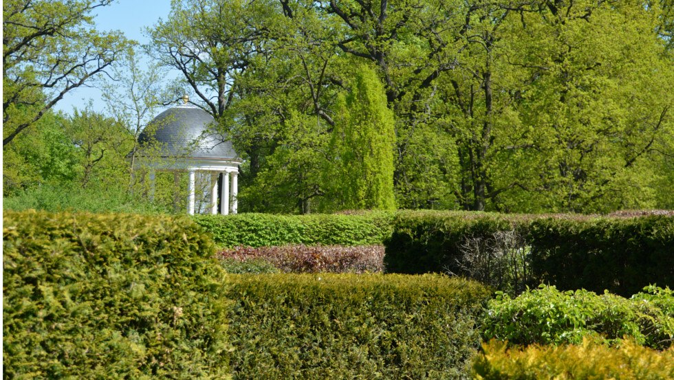 Der Heckengarten liegt versteckt neben dem Jugendtempel, &copy; Tourismusverband Mecklenburg-Schwerin