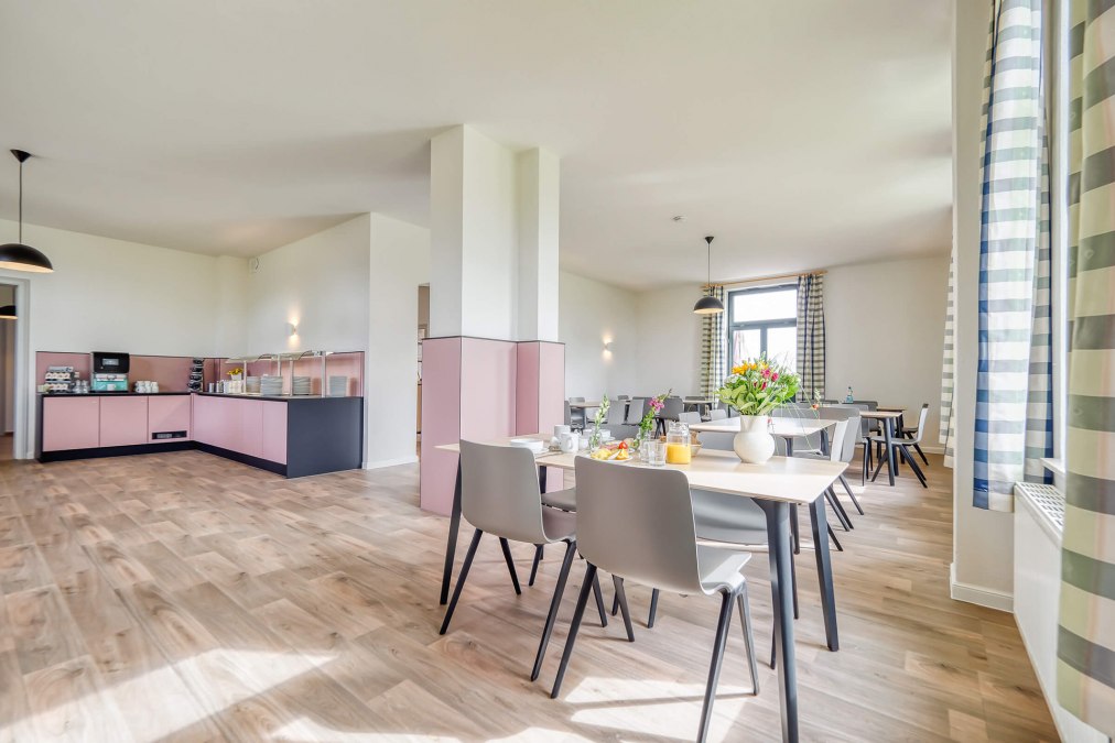 Speiseraum im Land- und Gruppenhaus Zarfzow, &copy; AWO SANO