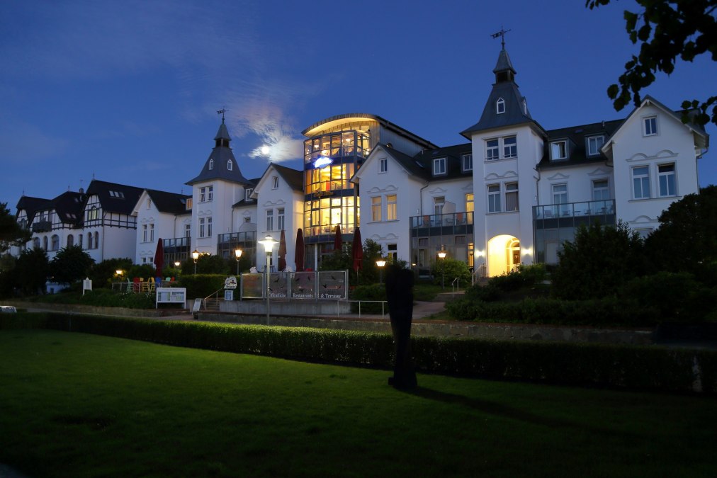 Asgard und Meereswarte Promenadenseite Abendstimmung, © Asgard Hotels Asgard und Meereswarte Promenadenseite Abendstimmung, © Asgard Hotels