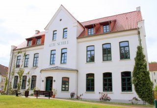 Oude school // &copy; TI Krakow am See