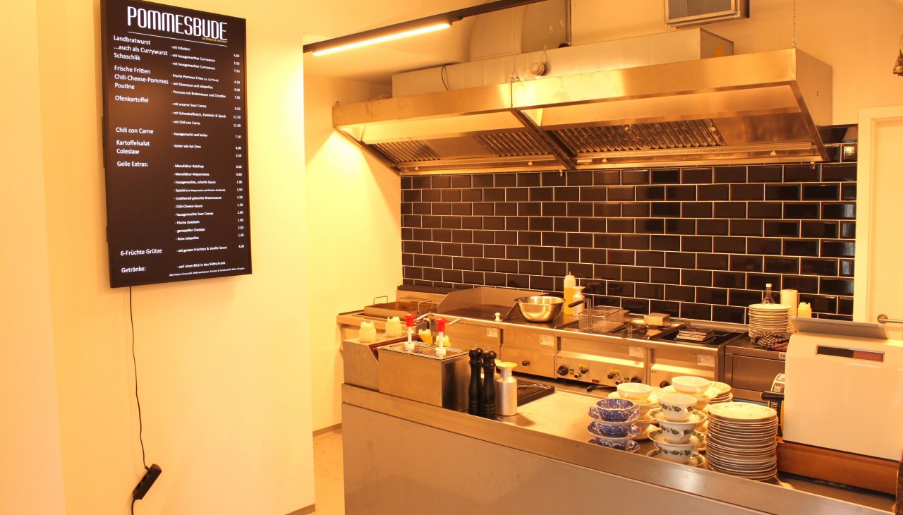 Unsere Pommesbude im alten Kruse Speicher, &copy; pommes-bude.com