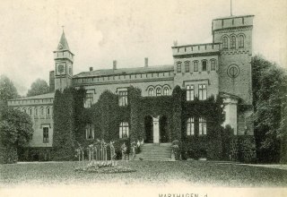 Das Gutshaus Marxhagen um 1900 // &copy; unbekannt