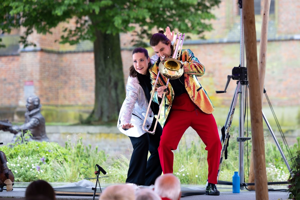 &copy; Arndt Gl&auml;ser