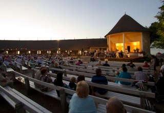 &copy; Touristik-Service-K&uuml;hlungsborn GmbH