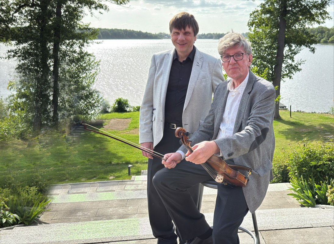 Thorsten Rosenbusch und Dr. Eckart Möbius (v.l.n.r.) // © Norbert Becker Thorsten Rosenbusch und Dr. Eckart Möbius (v.l.n.r.) // © Norbert Becker
