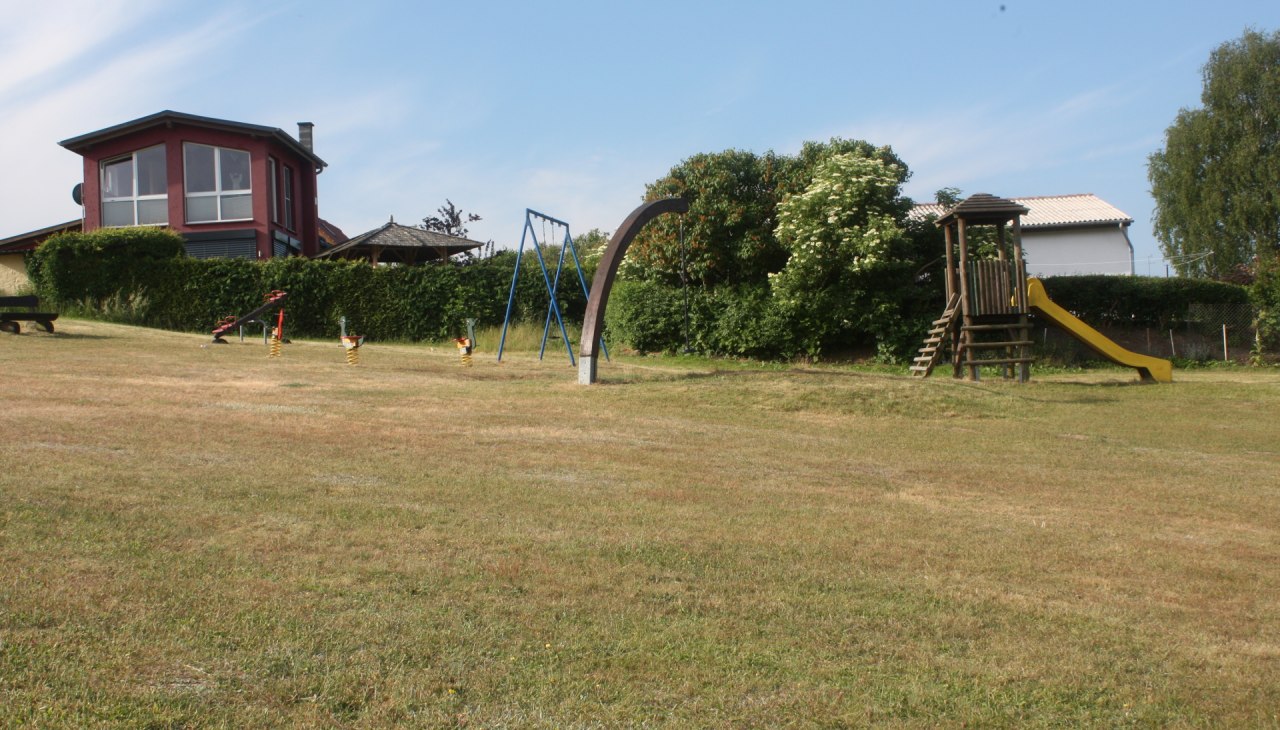 spielplatz_priepert, © Mecklenburgische Kleinseenplatte Touristik GmbH spielplatz_priepert, © Mecklenburgische Kleinseenplatte Touristik GmbH