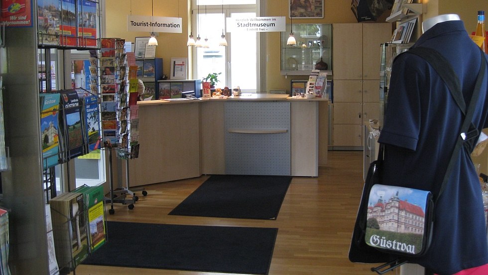 Innenansicht Tourist-Information Güstrow // © MV-T/Klüber Innenansicht Tourist-Information Güstrow // © MV-T/Klüber