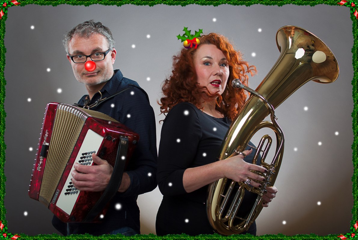 Mevrouw Sonntag & haar trouwe metgezel muziek &ndash; comedy met Anja Sonntag en Stefan Gocht // &copy; Frau Sonntag & ihr st&auml;ndiger Begleiter Musik &ndash; Comedy mit Anja Sonntag und Stefan Gocht