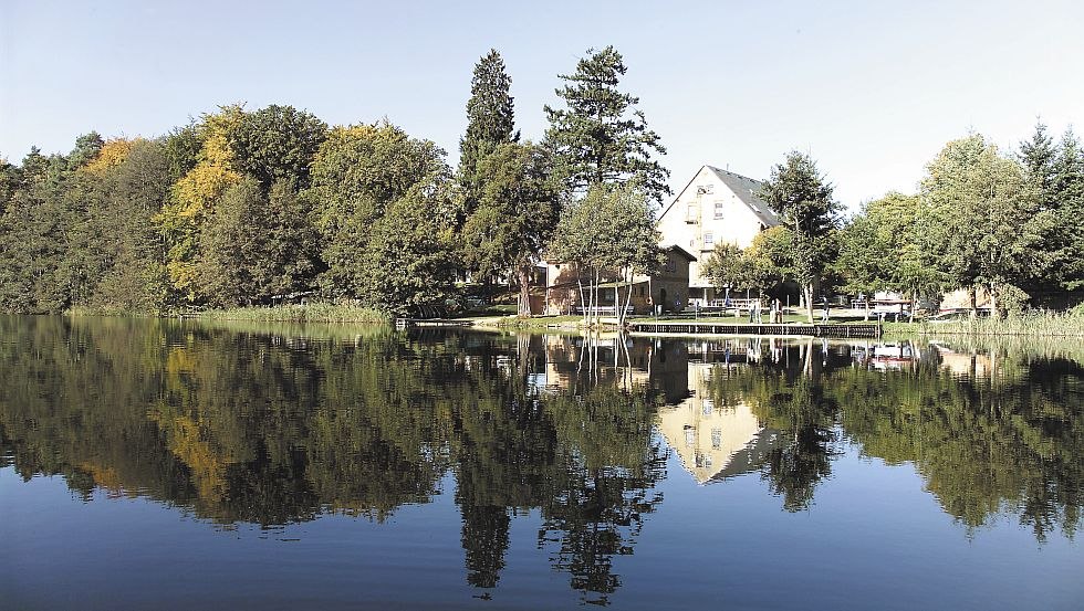 Herzlich Willkommen in unserem Forsthof direkt am See, © Forsthof Schwarz/Fechner