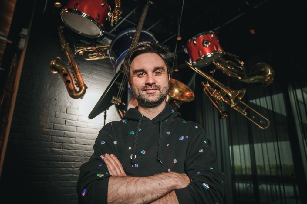 Dr. Pop : Hitverdächtig – Die Musik-Comedy-Stand-up-Show!, © Moritz ›Mumpi‹ Künster