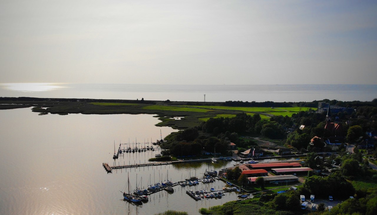 OstseebadWustrow_Fischländer Hafen ©KVW Wustrow, © KVW Wustrow / Nordish Media Design OstseebadWustrow_Fischländer Hafen ©KVW Wustrow, © KVW Wustrow / Nordish Media Design