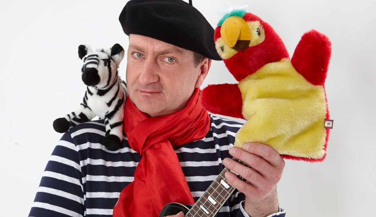 Fridolin Farbenfroh
»Zebra und Papagei«, © Eric Tschernow Fridolin Farbenfroh
»Zebra und Papagei«, © Eric Tschernow