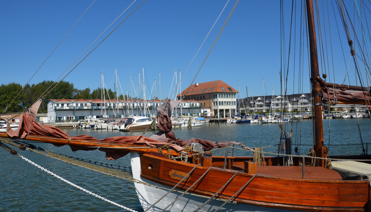 Ortsf&uuml;hrung (Hafen): Auf den Spuren der Karlshagener Geschichte, &copy; Hafen heute.JPG
