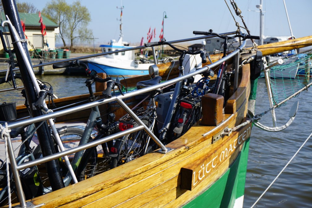 F&auml;hrverbindung und Ausflugsfahrten mit dem Kutter L&uuml;tt Matten, &copy; tvv/bock