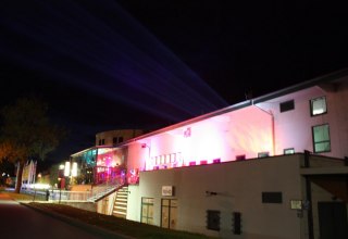 UC Cinema Rügen bij nacht // © Rügencenter Kinobetriebs GmbH & Co. KG UC Cinema Rügen bij nacht // © Rügencenter Kinobetriebs GmbH & Co. KG