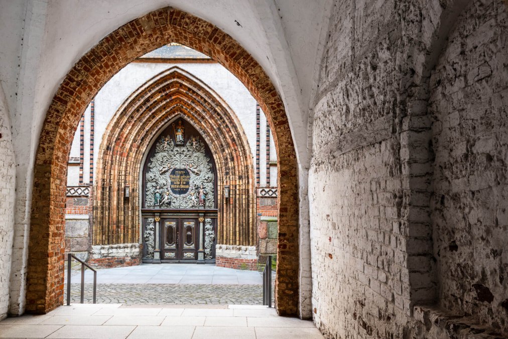 Nikolaikirche Westportal, © TMV/Tiemann