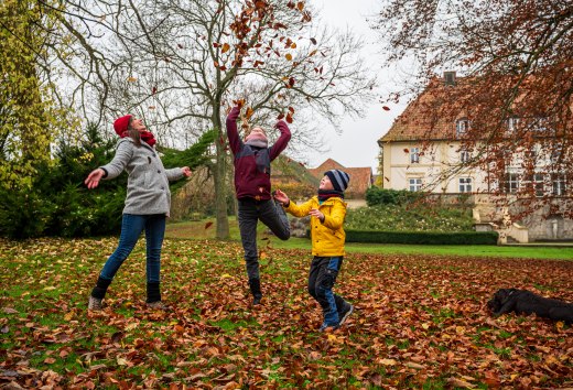 Gut Klein Nienhagen im Herbst, &copy; TMV/Tiemann