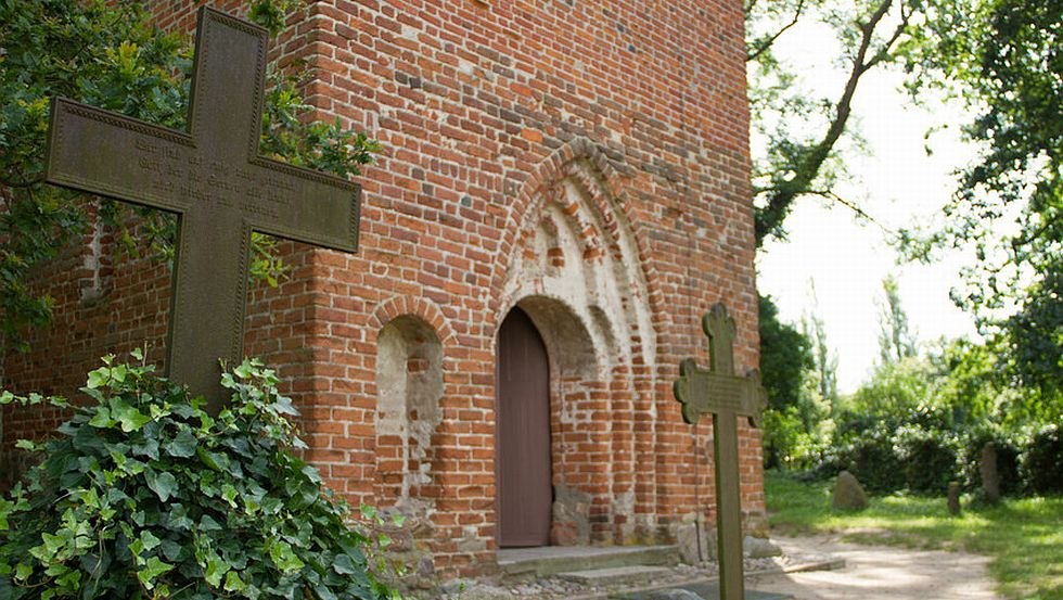Historische Kirchen zieren die Ortsbilder entlang der Radroute // &copy; Usedom Tourismus GmbH