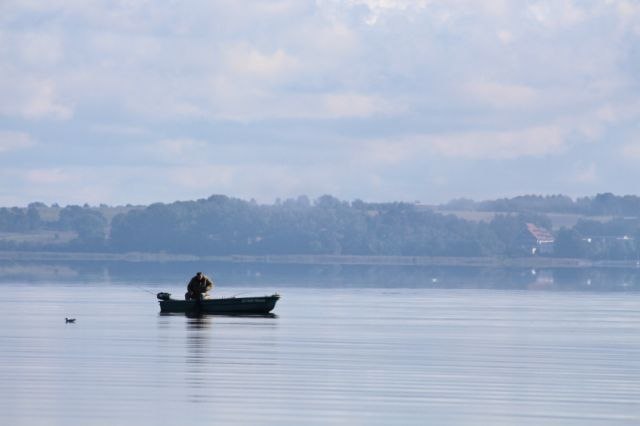 Angler auf dem Kummerower See // &copy; Briese