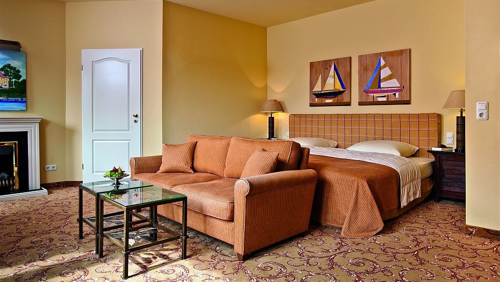 Die 59 modernen und gemütlichen Zimmer im Landhausstil verteilen sich auf mehrere Gästehäuser // © Seehotel Frankenhorst Die 59 modernen und gemütlichen Zimmer im Landhausstil verteilen sich auf mehrere Gästehäuser // © Seehotel Frankenhorst