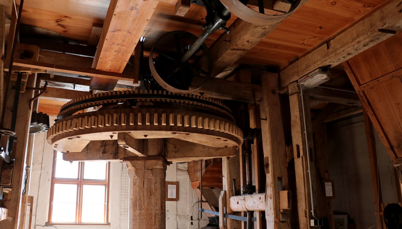 K&ouml;nigswelle, Einkopplung der Mahlg&auml;nge, Transmission, &copy; Oskar Gladis, Verein Wasserm&uuml;hle Hanshagen e.V.